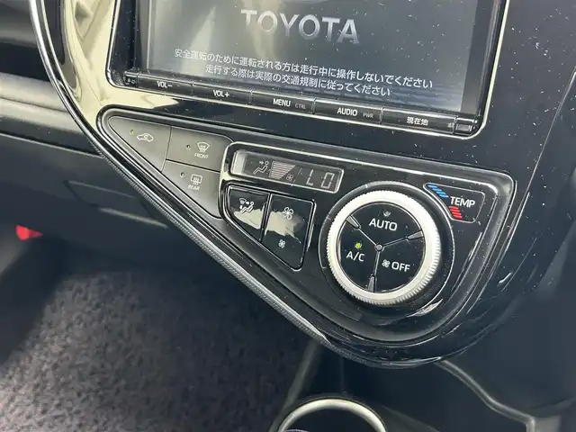 トヨタ アクア G ブラックソフトレザーセレ 静岡県 2018(平30)年 7.1万km ブラックマイカ トヨタセーフティセンス/純正９型ＳＤナビ/フルセグＴＶ/ＤＶＤ再生/ドラレコ/ビルトインＥＴＣ２．０/クルーズコントロール/合皮シート/シートヒーター/寒冷地仕様/ＬＥＤヘッドライト/フォグランプ/オートハイビーム/スペアタイヤ/純正１５ＡＷ