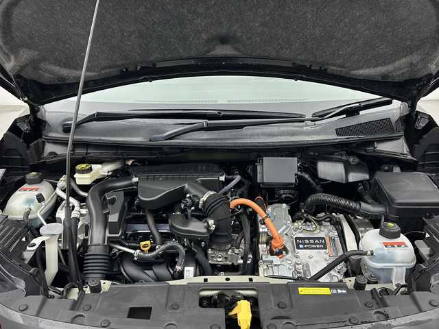 日産 ノート e－パワー X 宮城県 2022(令4)年 3.2万km スーパーブラック 純正ナビ/(AM/FM/iPod/SD/CD)/フルセグTV/Bluetooth/USB入力端子/ETC2.0/プッシュスタート/スマートキー/スペアキー/オートライト/ヘッドライトレベライザー/純正フロアマット
