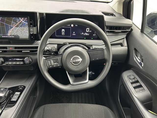 日産 ノート e－パワー X 宮城県 2022(令4)年 3.2万km スーパーブラック 純正ナビ/(AM/FM/iPod/SD/CD)/フルセグTV/Bluetooth/USB入力端子/ETC2.0/プッシュスタート/スマートキー/スペアキー/オートライト/ヘッドライトレベライザー/純正フロアマット