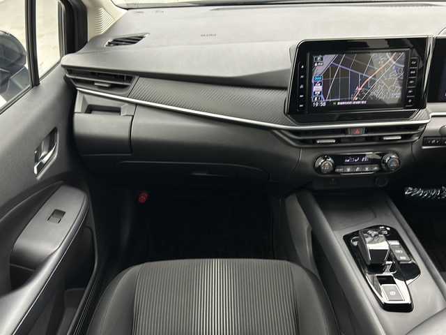 日産 ノート e－パワー X 宮城県 2022(令4)年 3.2万km スーパーブラック 純正ナビ/(AM/FM/iPod/SD/CD)/フルセグTV/Bluetooth/USB入力端子/ETC2.0/プッシュスタート/スマートキー/スペアキー/オートライト/ヘッドライトレベライザー/純正フロアマット