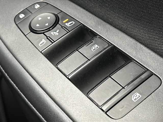 日産 ノート e－パワー X 宮城県 2022(令4)年 3.2万km スーパーブラック 純正ナビ/(AM/FM/iPod/SD/CD)/フルセグTV/Bluetooth/USB入力端子/ETC2.0/プッシュスタート/スマートキー/スペアキー/オートライト/ヘッドライトレベライザー/純正フロアマット