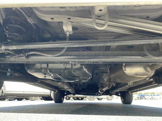スズキ ワゴンＲ FX 長野県 2015(平27)年 6.9万km シルキーシルバーメタリック 4WD/純正オーディオ/FM・AM・CD/スタッドレスタイヤ車載/運転席シートヒーター/アイドリングストップ/ハロゲンヘッドライト/オートエアコン/ドアバイザー/リモコンキー/ETC/Wエアバッグ/取扱説明書
