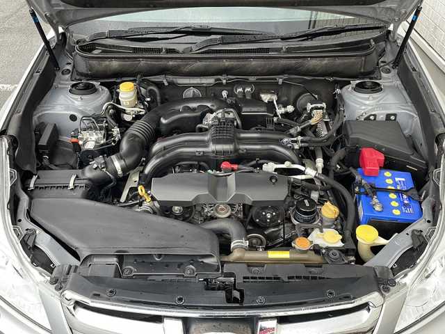 スバル レガシィ ツーリングワゴン 2．5iアイサイト 秋田県 2013(平25)年 6万km アイスシルバーメタリック 社外メモリナビ/・フルセグTV/USB/Bluetooth/・SD/CD/DVD/バックカメラ/アイサイト/前席パワーシート/アイドリングストップ/HIDヘッドライト/純正17インチAW/プッシュスタート