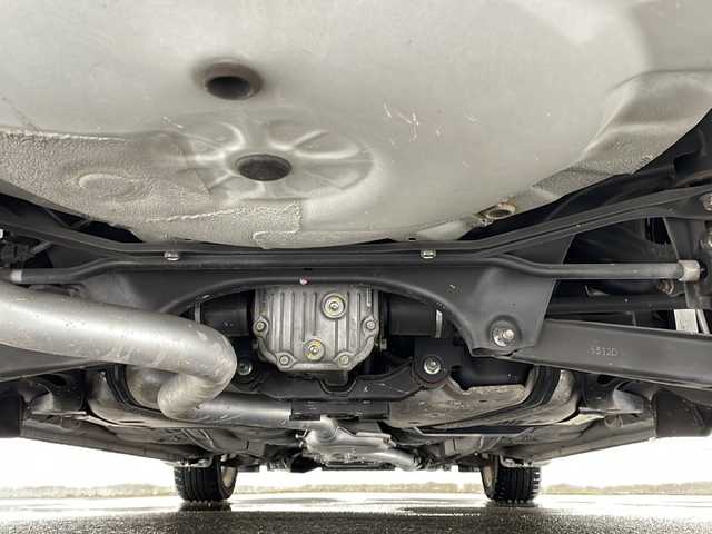 スバル レガシィ ツーリングワゴン 2．5iアイサイト 秋田県 2013(平25)年 6万km アイスシルバーメタリック 社外メモリナビ/・フルセグTV/USB/Bluetooth/・SD/CD/DVD/バックカメラ/アイサイト/前席パワーシート/アイドリングストップ/HIDヘッドライト/純正17インチAW/プッシュスタート