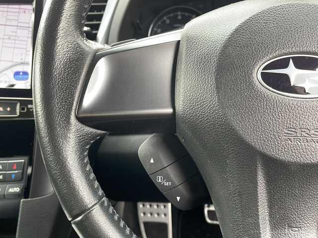 スバル レガシィ ツーリングワゴン 2．5iアイサイト 秋田県 2013(平25)年 6万km アイスシルバーメタリック 社外メモリナビ/・フルセグTV/USB/Bluetooth/・SD/CD/DVD/バックカメラ/アイサイト/前席パワーシート/アイドリングストップ/HIDヘッドライト/純正17インチAW/プッシュスタート