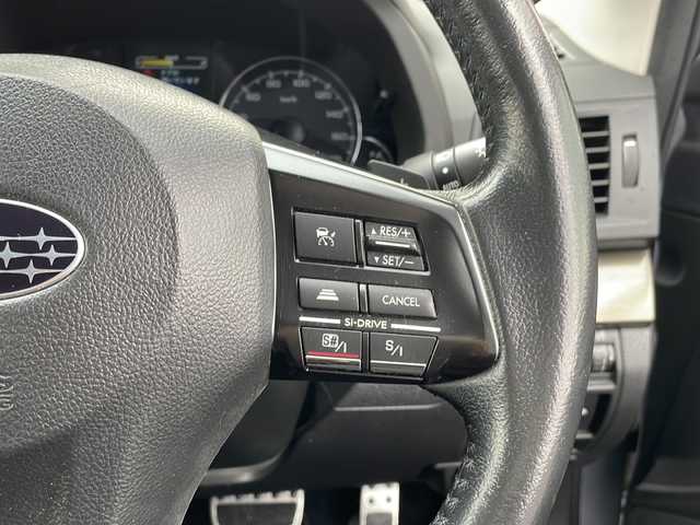 スバル レガシィ ツーリングワゴン 2．5iアイサイト 秋田県 2013(平25)年 6万km アイスシルバーメタリック 社外メモリナビ/・フルセグTV/USB/Bluetooth/・SD/CD/DVD/バックカメラ/アイサイト/前席パワーシート/アイドリングストップ/HIDヘッドライト/純正17インチAW/プッシュスタート