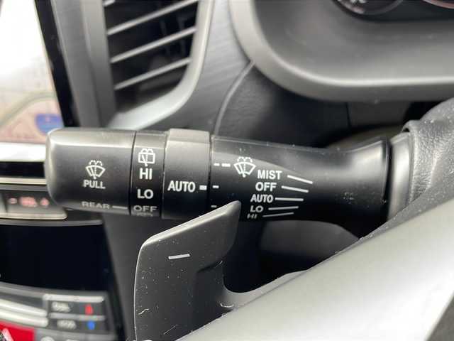 スバル レガシィ ツーリングワゴン 2．5iアイサイト 秋田県 2013(平25)年 6万km アイスシルバーメタリック 社外メモリナビ/・フルセグTV/USB/Bluetooth/・SD/CD/DVD/バックカメラ/アイサイト/前席パワーシート/アイドリングストップ/HIDヘッドライト/純正17インチAW/プッシュスタート