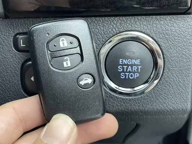 トヨタ マークＸ 250RDS 群馬県 2017(平29)年 6.5万km プレシャスブラックパール クリアランスソナー/＝＝＝＝＝＝/純正７インチナビ/・AM/FM/Bluetooth/フルセグTV/CD/DVD/SD/＝＝＝＝＝＝/純正７インチナビ　ＭＴモード付ＡＴ　クリアランスソナー　レーンキープアシスト　バックカメラ　プリクラッシュセーフティ　ハーフレザーシート　シートヒーター　オートマチックハイビーム　純正ＥＴＣ　禁煙車