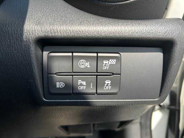 マツダ ロードスター S 埼玉県 2024(令6)年 1.8万km スノーフレイクホワイトパールマイカ 純正ディスプレイオーディオ/Bluetooth/AppleCarPlay/バックカメラ/i-ACTIVSENSE/ブラインドスポットモニター/ドライブレコーダー/LEDヘッドライト/プッシュスタート/リモコンキー/ETC/保証書/取扱説明書/スペアキー