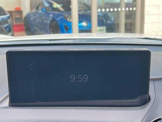 マツダ ロードスター S 埼玉県 2024(令6)年 1.8万km スノーフレイクホワイトパールマイカ 純正ディスプレイオーディオ/Bluetooth/AppleCarPlay/バックカメラ/i-ACTIVSENSE/ブラインドスポットモニター/ドライブレコーダー/LEDヘッドライト/プッシュスタート/リモコンキー/ETC/保証書/取扱説明書/スペアキー