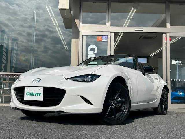 マツダ ロードスター S 埼玉県 2024(令6)年 1.8万km スノーフレイクホワイトパールマイカ 純正ディスプレイオーディオ/Bluetooth/AppleCarPlay/バックカメラ/i-ACTIVSENSE/ブラインドスポットモニター/ドライブレコーダー/LEDヘッドライト/プッシュスタート/リモコンキー/ETC/保証書/取扱説明書/スペアキー