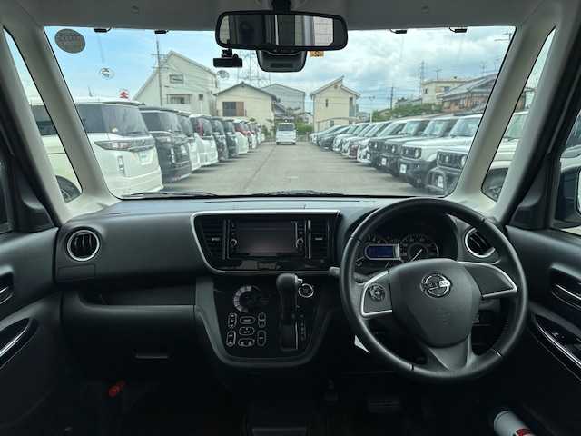 日産 デイズ ルークス ハイウェイスターX 大阪府 2020(令2)年 1.8万km ホワイトパール ナビ　/フルセグ　/Ｂｌｕｅｔｏｏｔｈ　/全方位カメラ　/パワースライドドア　/ドライブレコーダー　/ＬＥＤヘッドライト　/オートハイビーム　/革巻きハンドル　/フロアーマット　/サイドバイザー　/ＥＴＣ