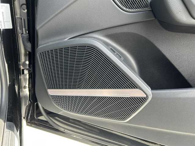 アウディ Ｑ５ 40TDIクワトロ スポーツ 東京都 2020(令2)年 2.1万km 黒 ディーラー車/ディーゼル車/4WD/純正ナビ（CD/DVD/BT/地デジTV/WIFI/)/バックカメラ・全周囲/ハーフレザーシート/シートヒーター・ヒーテッドミラー/BANG&OLUFSENスピーカー/クルーズコントロール/パワーバックドア/ルーフレーム/ドライブレコーダー/純正１９インチアルミ/ステアリングスイッチ/パドルシフト/アイドリングストップ/純正マット/保証書・取説