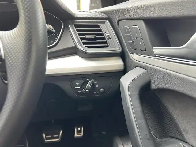 アウディ Ｑ５ 40TDIクワトロ スポーツ 東京都 2020(令2)年 2.1万km 黒 ディーラー車/ディーゼル車/4WD/純正ナビ（CD/DVD/BT/地デジTV/WIFI/)/バックカメラ・全周囲/ハーフレザーシート/シートヒーター・ヒーテッドミラー/BANG&OLUFSENスピーカー/クルーズコントロール/パワーバックドア/ルーフレーム/ドライブレコーダー/純正１９インチアルミ/ステアリングスイッチ/パドルシフト/アイドリングストップ/純正マット/保証書・取説