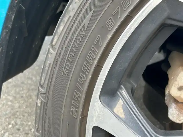 トヨタ プリウス ＰＨＶ A 群馬県 2017(平29)年 6.3万km スピリテッドアクアメタリック TRDエアロ/TRD17インチAW/純正11.6インチメモリナビ/　　【BT フルセグ USB AUX】/バックカメラ/トヨタセーフティセンス/ ・レーダークルーズコントロール/ ・プリクラッシュセーフティ / ・レーンディパーチャーアラート/ ・アダプティブハイビーム/LEDオートヘッドライト/白レザー調シートカバー/ドライブレコーダー/アイドリングストップ/コーナーセンサー/ステアリングスイッチ/電動格納ウィンカーミラー/フォグランプ/スマートキー/ETC