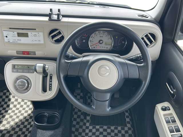 ダイハツ ミラ ココア プラスX 三重県 2013(平25)年 5.3万km パールホワイトⅢ スペアキー /ルーフレール /純正フロアマット/アイドリングストップ/ABS/純正ドアバイザー /AM/FM/CD/AUX　/禁煙車