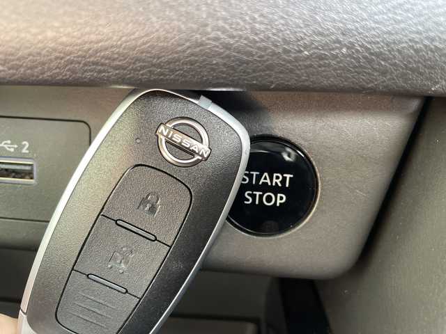 日産 エクストレイル X e－4ORCE 愛知県 2023(令5)年 3.7万km ダイヤモンドブラック 純正12.3型ディズプレイオーディオナビ/全方位カメラ/プロパイロット/シートヒーター/バックカメラ/パワーシート/コーナーセンサー/純正アルミホイール/ルーフレール/ETC2.0/ブラインドスポットモニター/LEDヘッドライト/ステアリングヒーター/インテリジェントミラー/衝突軽減システム/フルセグ/Bluetooth/ステアリングスイッチ/スマートキー/プッシュスタート