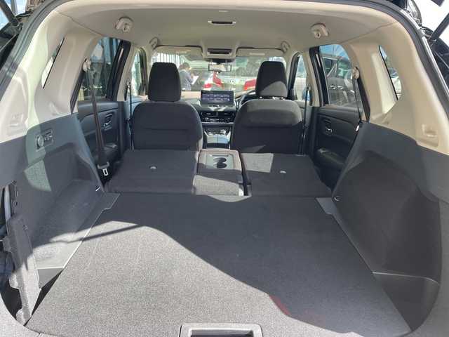 日産 エクストレイル X e－4ORCE 愛知県 2023(令5)年 3.7万km ダイヤモンドブラック 純正12.3型ディズプレイオーディオナビ/全方位カメラ/プロパイロット/シートヒーター/バックカメラ/パワーシート/コーナーセンサー/純正アルミホイール/ルーフレール/ETC2.0/ブラインドスポットモニター/LEDヘッドライト/ステアリングヒーター/インテリジェントミラー/衝突軽減システム/フルセグ/Bluetooth/ステアリングスイッチ/スマートキー/プッシュスタート