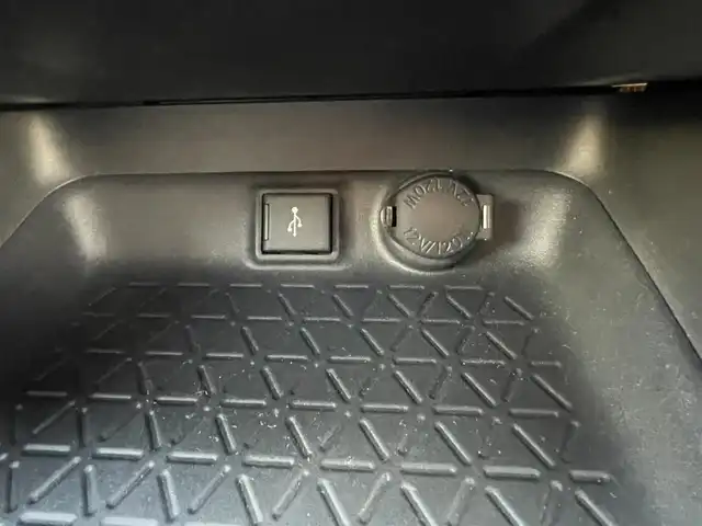 トヨタ ＲＡＶ４ X 熊本県 2021(令3)年 4.3万km アティチュードブラックマイカ ワンオーナー/衝突軽減ブレーキ/純正ディスプレイオーディオ/バックカメラ/ビルトインETC/純正18インチAW/レーダークルーズ/LEDヘッドライト/オートライト/フォグライト/前後コーナーセンサー/横滑り防止装置/ウィンカーミラー/純正フロアマット/新車保証書/取扱説明書/スマートスペアキー×1本