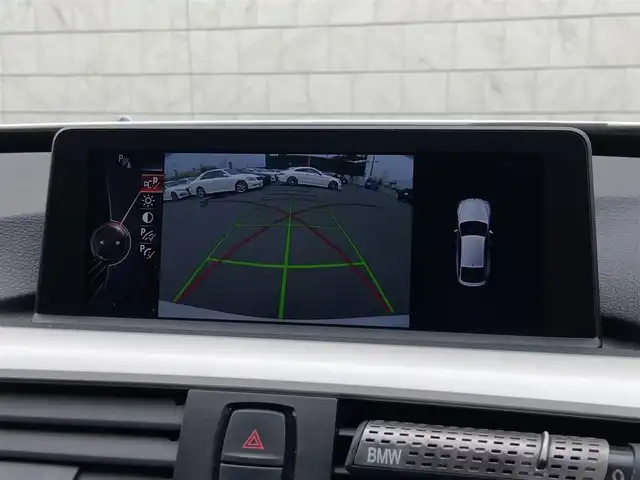 ＢＭＷ ３２０ｉ グランツーリスモ 岐阜県 2013(平25)年 5.7万km アルピンホワイトⅢ 純正HDDナビ/（フルセグTV/CD/DVD/Bluetooth/AUX）/バックカメラ/クルーズコントロール/リアパークディスタンスコントロール/メモリ機能パワーシート/電動リアゲート/キセノンヘッドライト/オートライト/本革巻きステアリング/MTモード付AT/ドライビングパフォーマンスコントロール/アイドリングストップ/純正18インチAW/純正フロアマット/純正ドライブレコーダー/純正ETC/スマートキー×2