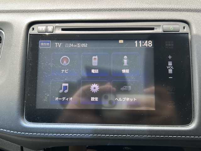 ホンダ ヴェゼル ハイブリッド Z 埼玉県 2015(平27)年 13.8万km ホワイトオーキッドパール (株)IDOMが運営する【じしゃロン熊谷店】の自社ローン専用車両になりますこちらは現金またはオートローンご利用時の価格です。自社ローンご希望の方は別途その旨お申付け下さい/純正HDDナビ（BT/フルセグTV/AM/FM/CD/DVD)/ETC/社外ドライブレコーダー/バックカメラ/クルーズコントロール/LEDヘッドライト/コーナーセンサー/スペアキー/ルーフレール/シートヒーター/純正アルミホイール/プッシュスタート/純正フロアマット/ECON