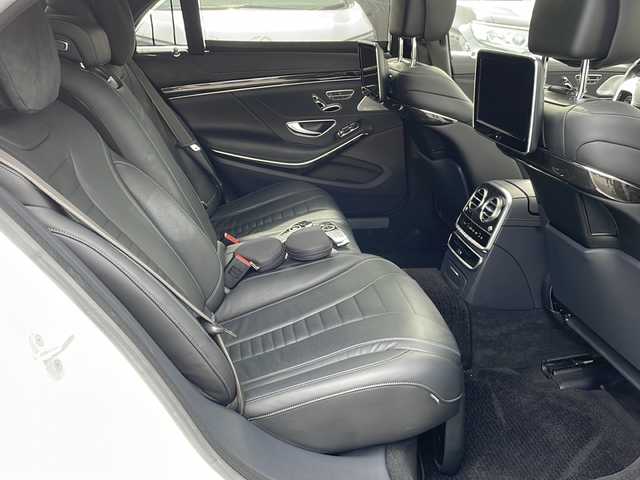 メルセデス・ベンツ Ｓ５５０Ｌ 東京都 2014(平26)年 6.2万km ダイヤモンドホワイト ショーファーP　/新車時保証書　整備記録簿　取扱説明書/ナイトビューアシスト　/ヘッドアップディスプレイ/PRE-SAFEブレーキ	/DTR＋ステアリング	/ブラインドウスポット	/レーンキープアシスト	/アイドリングストップ	/純正HDDナビ/フルセグTV	/SD/CD/DVD/REC/BT/USB/360度カメラ　ETC【DSRC】	/ブルメスター/リヤエンターテイメント/レザーシート　サンルーフ/全席シートヒーター/全席ベンチレーター/メモリー付パワーシート	/スマートキー×2本/パークトロニック	/LEDヘッドライト/オートライト	/パドルシフト付皮巻きハンドル	/パワーバックドア	/AMG18インチアルミ