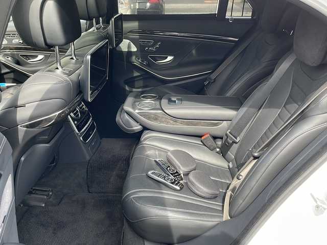 メルセデス・ベンツ Ｓ５５０Ｌ 東京都 2014(平26)年 6.2万km ダイヤモンドホワイト ショーファーP　/新車時保証書　整備記録簿　取扱説明書/ナイトビューアシスト　/ヘッドアップディスプレイ/PRE-SAFEブレーキ	/DTR＋ステアリング	/ブラインドウスポット	/レーンキープアシスト	/アイドリングストップ	/純正HDDナビ/フルセグTV	/SD/CD/DVD/REC/BT/USB/360度カメラ　ETC【DSRC】	/ブルメスター/リヤエンターテイメント/レザーシート　サンルーフ/全席シートヒーター/全席ベンチレーター/メモリー付パワーシート	/スマートキー×2本/パークトロニック	/LEDヘッドライト/オートライト	/パドルシフト付皮巻きハンドル	/パワーバックドア	/AMG18インチアルミ