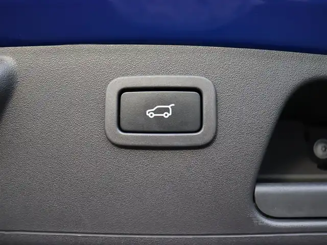 ジャガー Ｅペース HSE 300PS 宮城県 2018(平30)年 4.8万km 青 純正ナビ【ＢＴ／フルセグＴＶ】/ＭＥＲＩＤＩＡＮサウンド　/アダプティブクルーズコントロール　/パワーテールゲート　/ブラウンレザーシート　/前席メモリー付きパワーシート　/レーンキープアシスト　/全方位カメラ/前席シートヒーター/衝突回避/ブラインドスポットアシスト/リアチャイルドセキュリティ/純正20インチAW/LEDヘッドライト/前後ドライブレコーダー/オートマチックハイビーム/ETC/プッシュスタート/禁煙車