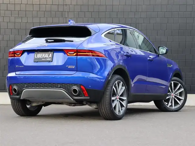 ジャガー Ｅペース HSE 300PS 宮城県 2018(平30)年 4.8万km 青 純正ナビ【ＢＴ／フルセグＴＶ】/ＭＥＲＩＤＩＡＮサウンド　/アダプティブクルーズコントロール　/パワーテールゲート　/ブラウンレザーシート　/前席メモリー付きパワーシート　/レーンキープアシスト　/全方位カメラ/前席シートヒーター/衝突回避/ブラインドスポットアシスト/リアチャイルドセキュリティ/純正20インチAW/LEDヘッドライト/前後ドライブレコーダー/オートマチックハイビーム/ETC/プッシュスタート/禁煙車