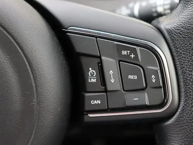 ジャガー Ｅペース HSE 300PS 宮城県 2018(平30)年 4.8万km 青 純正ナビ【ＢＴ／フルセグＴＶ】/ＭＥＲＩＤＩＡＮサウンド　/アダプティブクルーズコントロール　/パワーテールゲート　/ブラウンレザーシート　/前席メモリー付きパワーシート　/レーンキープアシスト　/全方位カメラ/前席シートヒーター/衝突回避/ブラインドスポットアシスト/リアチャイルドセキュリティ/純正20インチAW/LEDヘッドライト/前後ドライブレコーダー/オートマチックハイビーム/ETC/プッシュスタート/禁煙車