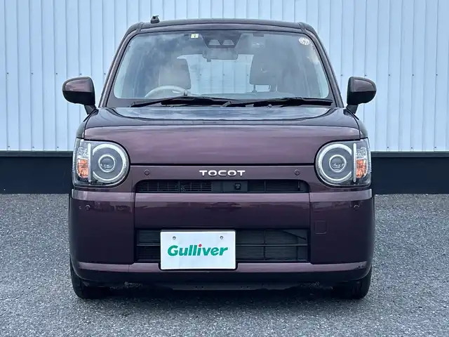 ダイハツ ミラ トコット G SA Ⅲ 千葉県 2023(令5)年 1.2万km プラムブラウンクリスタルマイカ 社外7V型ナビ/(AM/FM/CD/DVD/フルセグ/Bluetooth)/360°カメラ/衝突被害軽減システム/横滑り防止装置/ETC/ドライブレコーダー/アイドリングストップ/LEDヘッドライト/オートライト/電動格納ミラー/シートヒーター/シートリフター/禁煙車/プッシュスタート/スマートキー/フロアマット/ドアバイザー/スペアキー/取扱説明書/保証書