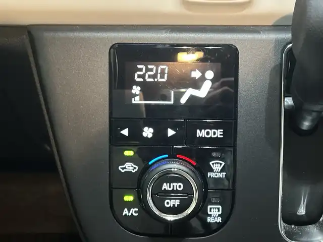 ダイハツ ミラ トコット G SA Ⅲ 千葉県 2023(令5)年 1.2万km プラムブラウンクリスタルマイカ 社外7V型ナビ/(AM/FM/CD/DVD/フルセグ/Bluetooth)/360°カメラ/衝突被害軽減システム/横滑り防止装置/ETC/ドライブレコーダー/アイドリングストップ/LEDヘッドライト/オートライト/電動格納ミラー/シートヒーター/シートリフター/禁煙車/プッシュスタート/スマートキー/フロアマット/ドアバイザー/スペアキー/取扱説明書/保証書