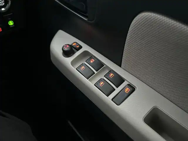 ダイハツ ミラ トコット G SA Ⅲ 千葉県 2023(令5)年 1.2万km プラムブラウンクリスタルマイカ 社外7V型ナビ/(AM/FM/CD/DVD/フルセグ/Bluetooth)/360°カメラ/衝突被害軽減システム/横滑り防止装置/ETC/ドライブレコーダー/アイドリングストップ/LEDヘッドライト/オートライト/電動格納ミラー/シートヒーター/シートリフター/禁煙車/プッシュスタート/スマートキー/フロアマット/ドアバイザー/スペアキー/取扱説明書/保証書