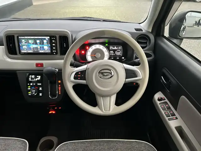 ダイハツ ミラ トコット G SA Ⅲ 千葉県 2023(令5)年 1.2万km プラムブラウンクリスタルマイカ 社外7V型ナビ/(AM/FM/CD/DVD/フルセグ/Bluetooth)/360°カメラ/衝突被害軽減システム/横滑り防止装置/ETC/ドライブレコーダー/アイドリングストップ/LEDヘッドライト/オートライト/電動格納ミラー/シートヒーター/シートリフター/禁煙車/プッシュスタート/スマートキー/フロアマット/ドアバイザー/スペアキー/取扱説明書/保証書