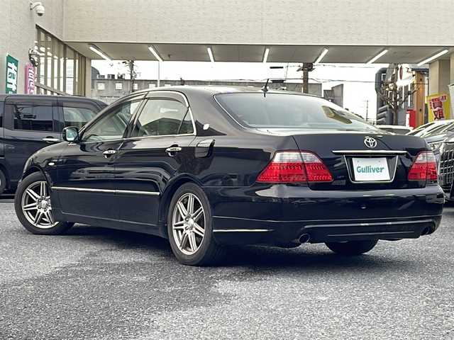 トヨタ クラウン ロイヤル ロイヤルサルーン プレミアムED 大阪府 2007(平19)年 8.9万km 黒 メーカー純正HDDナビ/バックモニター/ビルトインETC/社外１７インチAW/前席パワーシート/HIDヘッドライト/フォグランプ/革巻きステアリング/クルーズコントロール/電動格納ミラー/プラズマクラスター/ドアバイザー/保証書/取扱説明書/スペアキー1本