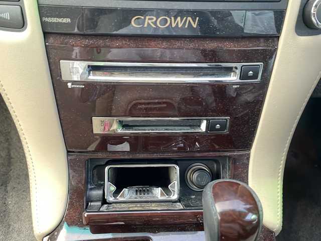 トヨタ クラウン ロイヤル ロイヤルサルーン プレミアムED 大阪府 2007(平19)年 8.9万km 黒 メーカー純正HDDナビ/バックモニター/ビルトインETC/社外１７インチAW/前席パワーシート/HIDヘッドライト/フォグランプ/革巻きステアリング/クルーズコントロール/電動格納ミラー/プラズマクラスター/ドアバイザー/保証書/取扱説明書/スペアキー1本