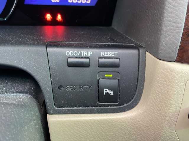 トヨタ クラウン ロイヤル ロイヤルサルーン プレミアムED 大阪府 2007(平19)年 8.9万km 黒 メーカー純正HDDナビ/バックモニター/ビルトインETC/社外１７インチAW/前席パワーシート/HIDヘッドライト/フォグランプ/革巻きステアリング/クルーズコントロール/電動格納ミラー/プラズマクラスター/ドアバイザー/保証書/取扱説明書/スペアキー1本