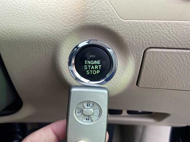 トヨタ クラウン ロイヤル ロイヤルサルーン プレミアムED 大阪府 2007(平19)年 8.9万km 黒 メーカー純正HDDナビ/バックモニター/ビルトインETC/社外１７インチAW/前席パワーシート/HIDヘッドライト/フォグランプ/革巻きステアリング/クルーズコントロール/電動格納ミラー/プラズマクラスター/ドアバイザー/保証書/取扱説明書/スペアキー1本