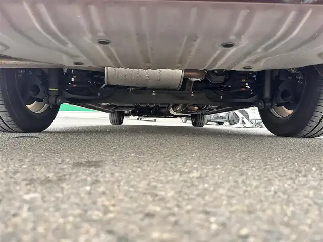 日産 セレナ ハイウェイスター 宮城県 2017(平29)年 2.1万km マルーンレッド セーフティパックB/・プロパイロット/・車線逸脱防止支援システム/・SRSエアバッグ（サイド/カーテン）/・アラウンドビューモニター/・スマートルームミラー/・ステアリングスイッチ/・踏み間違い衝突防止アシスト/・インテリジェントパーキングアシスト/・進入禁止標識検知/・ふらつき警報/・フロント＆バックソナー/・ヒーター付ドアミラー/・オートブレーキホールド/ハンズフリーパワースライドドア（両側）/16インチアルミホイール/LEDヘッドランプ/快適パック/・シートバックポケット（運転席/助手席）/・パーソナルテーブル（3列目）/・USB電源ソケット（2列目/3列目）/・2列目超ロングスライド/横スライドシート/・3列目シートスライド機構/＝＝＝/エマージェンシーブレーキ/車線逸脱警報/純正9インチナビ（MM516D-L）/・CD/DVD/・Bluetooth/・フルセグTV/ビルトインETC/ドライブレコーダー/革巻きステアリング/オートライト/スマートキー＆プッシュスタート/スペアキー/電動格納ミラー/純正フロアマット