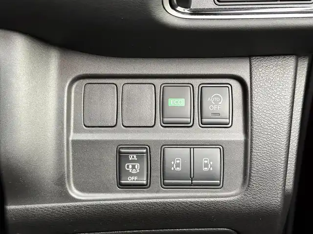 日産 セレナ ハイウェイスター 宮城県 2017(平29)年 2.1万km マルーンレッド セーフティパックB/・プロパイロット/・車線逸脱防止支援システム/・SRSエアバッグ（サイド/カーテン）/・アラウンドビューモニター/・スマートルームミラー/・ステアリングスイッチ/・踏み間違い衝突防止アシスト/・インテリジェントパーキングアシスト/・進入禁止標識検知/・ふらつき警報/・フロント＆バックソナー/・ヒーター付ドアミラー/・オートブレーキホールド/ハンズフリーパワースライドドア（両側）/16インチアルミホイール/LEDヘッドランプ/快適パック/・シートバックポケット（運転席/助手席）/・パーソナルテーブル（3列目）/・USB電源ソケット（2列目/3列目）/・2列目超ロングスライド/横スライドシート/・3列目シートスライド機構/＝＝＝/エマージェンシーブレーキ/車線逸脱警報/純正9インチナビ（MM516D-L）/・CD/DVD/・Bluetooth/・フルセグTV/ビルトインETC/ドライブレコーダー/革巻きステアリング/オートライト/スマートキー＆プッシュスタート/スペアキー/電動格納ミラー/純正フロアマット