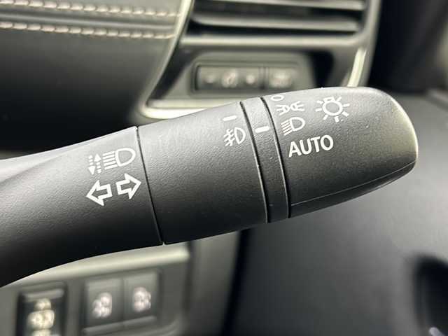 日産 セレナ 宮城県 2019(平31)年 5.4万km ブリリアントホワイトパール 両側パワースライドドア/ハンズフリースライドドア/純正9インチナビ/(AM/FM/iPod/SD/TV/USB/BT/AUX/HDMI/CD/DVD/Blu-ray)/全方位カメラ/防水シート/ETC/純正前方ドライブレコーダー/クルーズコントロール/プッシュスタート/スマートキー/スペアキー/オートライト/LEDヘッドライト/フォグランプ/純正16インチアルミホイール