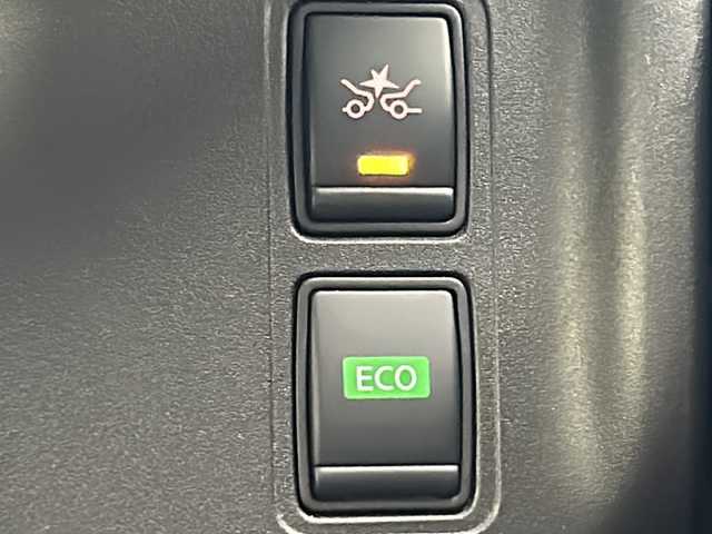 日産 セレナ 宮城県 2019(平31)年 5.4万km ブリリアントホワイトパール 両側パワースライドドア/ハンズフリースライドドア/純正9インチナビ/(AM/FM/iPod/SD/TV/USB/BT/AUX/HDMI/CD/DVD/Blu-ray)/全方位カメラ/防水シート/ETC/純正前方ドライブレコーダー/クルーズコントロール/プッシュスタート/スマートキー/スペアキー/オートライト/LEDヘッドライト/フォグランプ/純正16インチアルミホイール