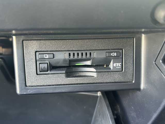 トヨタ ランドクルーザー プラド TXLパッケージ G－フロンティア 秋田県 2017(平29)年 5.6万km ヴィンテージブラウンパールクリスタルシャイン ・純正ナビ/・CD再生可能/・ワンセグTV/・Ｂｌｕｅｔｏｏｔｈ/・ムーンルーフ/・ＥＴＣ/・ドラレコ/・バックカメラ/・レザーシート/・前席パワーシート/・シートヒーター/・クルーズコントロール/・純正フロアマット/・前後コーナーセンサー/・横滑り防止装置