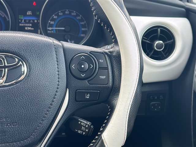 トヨタ オーリスハイブリッド Gパッケージ 愛知県 2016(平28)年 9.7万km ブラックマイカ /純正ナビ/フルセグTV//Bluetooth/CD・DVD//バックカメラ/ビルトインETC//社外デジタルインナーミラー//トヨタセーフティセンスC//プリクラッシュセーフティ//レーンディパーチャーアラート//クリアランスソナー//クルーズコントロール//先行車発進お知らせ//専用本革×ウルトラスエードシート//前席シートヒーター//LEDオートライト//電動格納ミラーウィンカー//プッシュスタート//ISOFIX//純正フロアマット/純正ドアバイザー//取扱説明書/新車保証書//スペアキー//車検R9年５月２３日まで