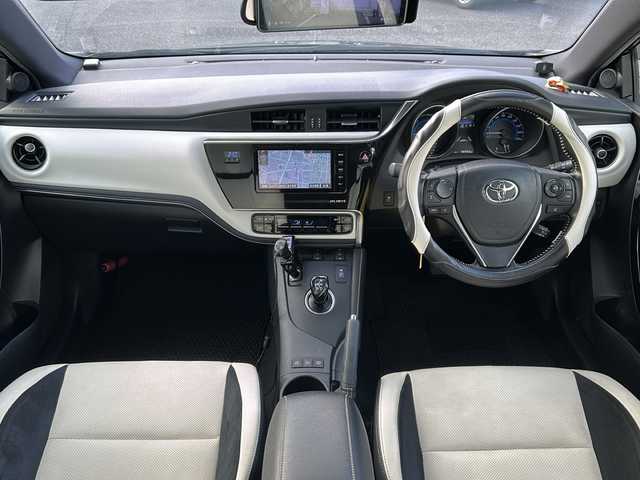 トヨタ オーリスハイブリッド Gパッケージ 愛知県 2016(平28)年 9.7万km ブラックマイカ /純正ナビ/フルセグTV//Bluetooth/CD・DVD//バックカメラ/ビルトインETC//社外デジタルインナーミラー//トヨタセーフティセンスC//プリクラッシュセーフティ//レーンディパーチャーアラート//クリアランスソナー//クルーズコントロール//先行車発進お知らせ//専用本革×ウルトラスエードシート//前席シートヒーター//LEDオートライト//電動格納ミラーウィンカー//プッシュスタート//ISOFIX//純正フロアマット/純正ドアバイザー//取扱説明書/新車保証書//スペアキー//車検R9年５月２３日まで