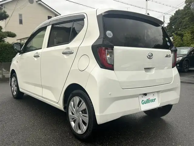 ダイハツ ミラ イース X SAⅢ 大阪府 2018(平30)年 4.8万km ホワイト 社外SDナビ/バックカメラ/衝突被害軽減システム/横滑り防止装置/オートマチックハイビーム/アイドリングストップ/純正フロアマット/純正LEDライト/ETC/ドライブレコーダー/スペアキー2本/保証書/取扱説明書