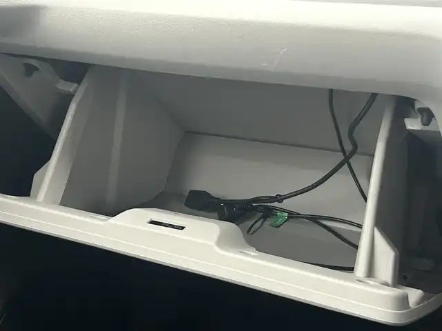 ダイハツ ミラ イース X SAⅢ 大阪府 2018(平30)年 4.8万km ホワイト 社外SDナビ/バックカメラ/衝突被害軽減システム/横滑り防止装置/オートマチックハイビーム/アイドリングストップ/純正フロアマット/純正LEDライト/ETC/ドライブレコーダー/スペアキー2本/保証書/取扱説明書