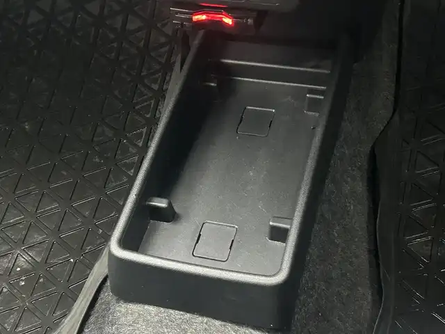 ダイハツ ミラ イース X SAⅢ 大阪府 2018(平30)年 4.8万km ホワイト 社外SDナビ/バックカメラ/衝突被害軽減システム/横滑り防止装置/オートマチックハイビーム/アイドリングストップ/純正フロアマット/純正LEDライト/ETC/ドライブレコーダー/スペアキー2本/保証書/取扱説明書