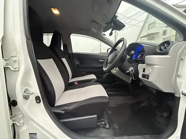 ダイハツ ミラ イース X SAⅢ 大阪府 2018(平30)年 4.8万km ホワイト 社外SDナビ/バックカメラ/衝突被害軽減システム/横滑り防止装置/オートマチックハイビーム/アイドリングストップ/純正フロアマット/純正LEDライト/ETC/ドライブレコーダー/スペアキー2本/保証書/取扱説明書