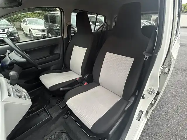 ダイハツ ミラ イース X SAⅢ 大阪府 2018(平30)年 4.8万km ホワイト 社外SDナビ/バックカメラ/衝突被害軽減システム/横滑り防止装置/オートマチックハイビーム/アイドリングストップ/純正フロアマット/純正LEDライト/ETC/ドライブレコーダー/スペアキー2本/保証書/取扱説明書